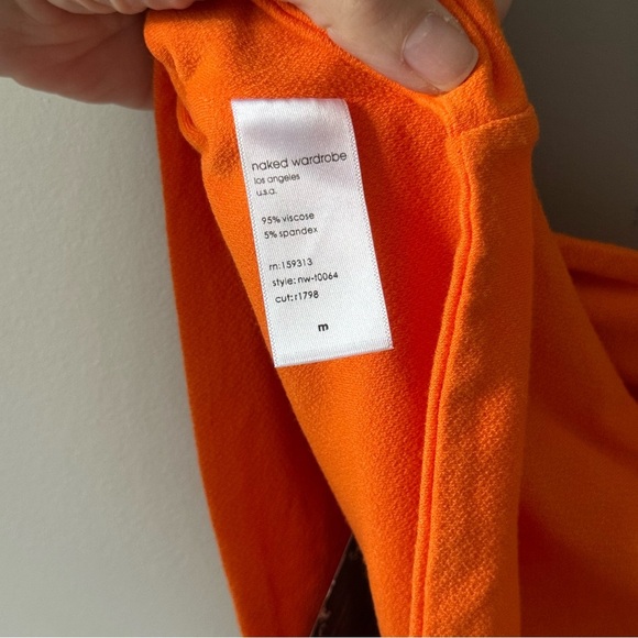 NAKED WARDROBE LONG SLEEVE ONE SHOULDER CROP TOP SIZE MEDIUM ORANGE - Picture 5 of 6